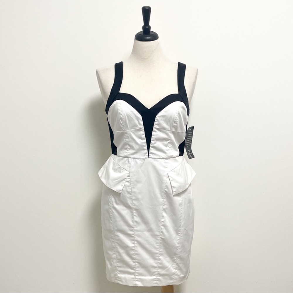 BEBE Black White Claire Dress Peplum Sleeveless NWT 10 Sweetheart Neckline Lined